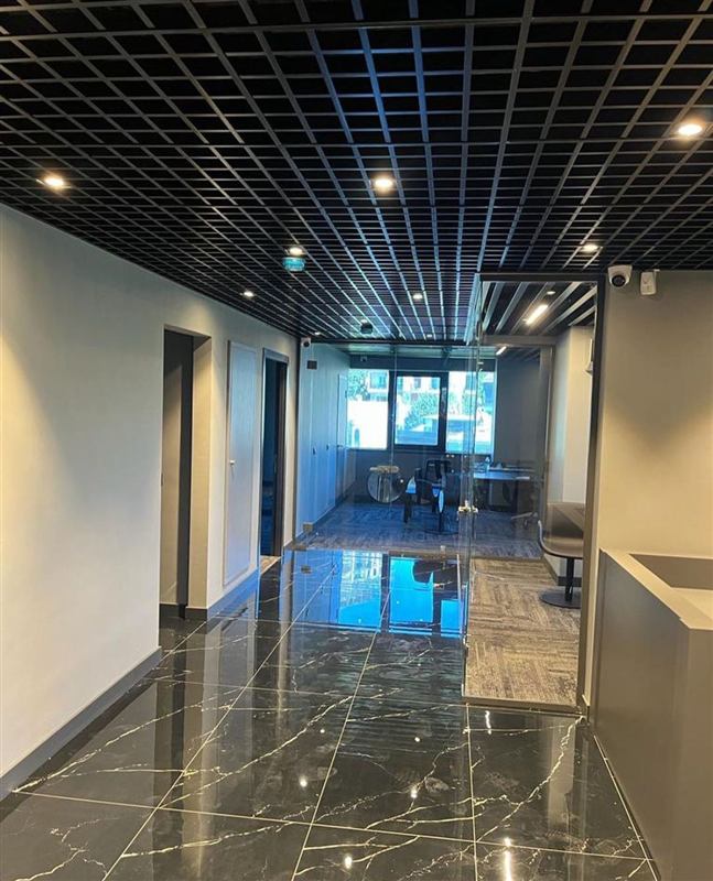 Tans Plaza ofis koridoru